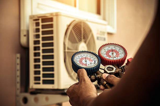 Professional Ductwork Repair technician working in Huntington, TX